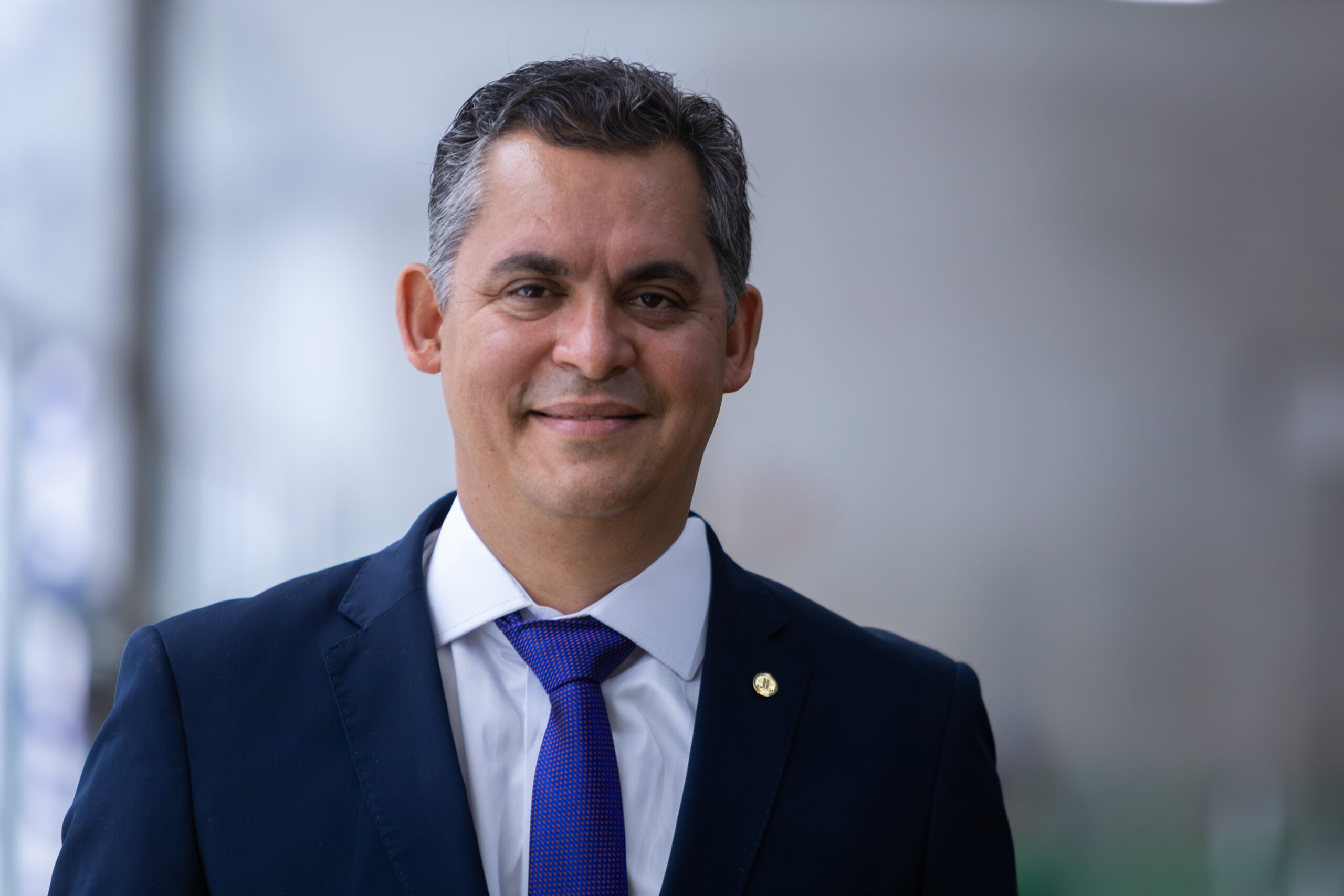 Deputado Gilson Daniel apresenta projeto de lei que cria botão do pânico para proteger profissionais da saúde